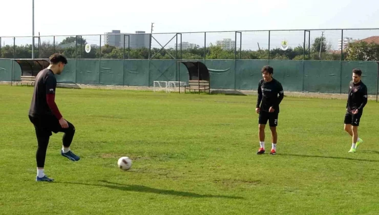 Hataysporlu Futbolcular Deprem Sonrası Hatay Halkı İçin Mücadele Ediyor