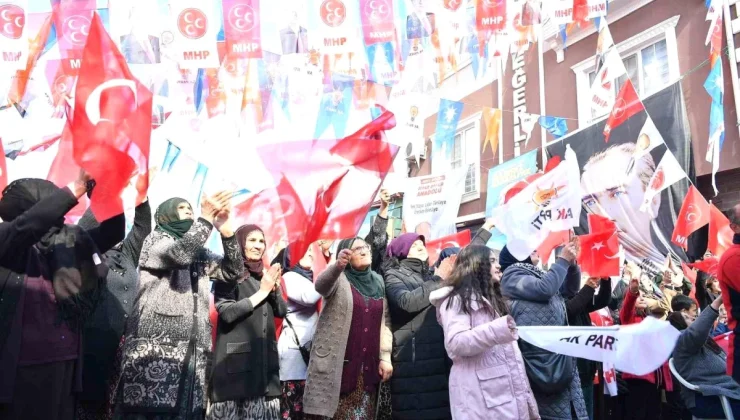 Başkan Büyükkılıç, Sarıoğlan’da İlçe Sakinleriyle Buluştu