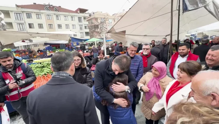 CHP İstanbul İl Başkanı Özgür Çelik, Çatalca ve Üsküdar’da saha çalışmalarına katıldı