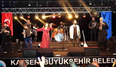 Avrupa Günü’nde Hadouti Orkestrası Kayseri’de Sahne Aldı