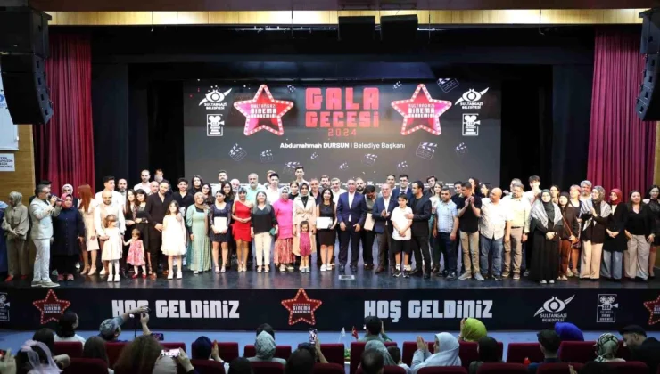 Sultangazi Sinema Akademisi Öğrencilerinin Kısa Filmleri Gala Gecesinde İzleyiciyle Buluştu