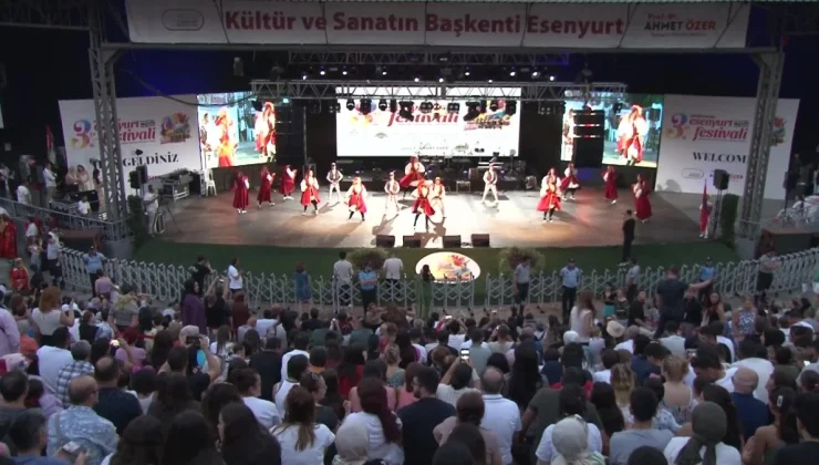 3. Uluslararası Esenyurt Halk Dansları, Müzik ve Sanat Festivali Tuğçe Kandemir konseriyle sona erdi