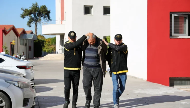 Adana’da Yol Verme Tartışması: Dolmuş Şoförü Tabancayla Vuruldu