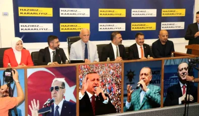 AK Parti Yerel Yönetimlerden Sorumlu Genel Başkan Yardımcısı Yusuf Ziya Yılmaz Bitlis’te Partililerle Buluştu