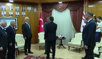 CHP Genel Başkanı Özgür Özel, KKTC Başbakanı Ünal Üstel’i ziyaret etti