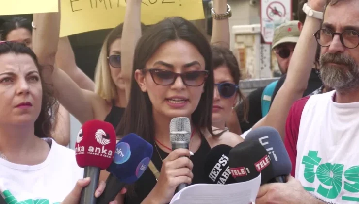 İzmir’deki Gazeteciler Açlık Sınırının Altında Kalan Maaşları Protesto Etti