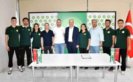 Manisa Büyükşehir Belediyespor Kadın Voleybol Takımı, Baş Antrenör Caner Doğançay ile sözleşme yeniledi