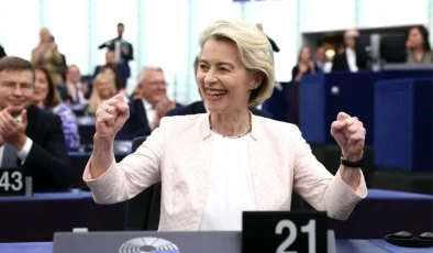 Ursula von der Leyen, Avrupa Birliği Komisyonu Başkanlığına yeniden seçildi