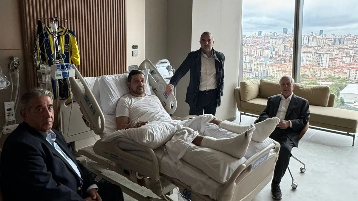 Aziz Yıldırım ve Mahmut Uslu’dan Serhat Akın’a geçmiş olsun ziyareti